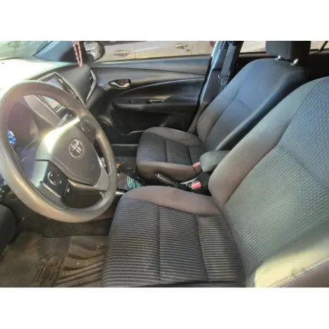 TOYOTA Yaris Hatch 1.3 16V 4P FLEX XL PLUS TECH MULTIDRIVE AUTOMTICO CVT, Foto 6