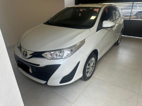 TOYOTA Yaris Hatch 1.3 16V 4P FLEX XL MULTIDRIVE AUTOMTICO CVT, Foto 1