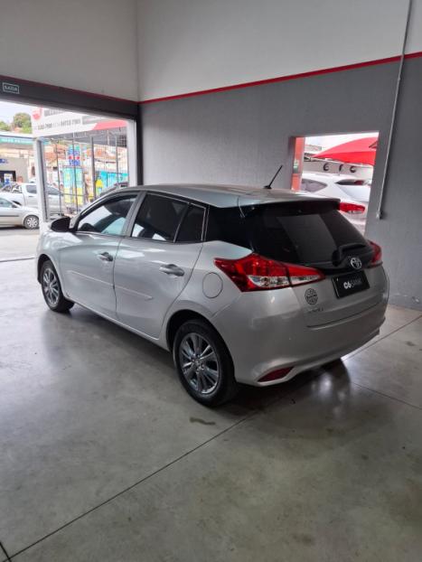 TOYOTA Yaris Hatch 1.3 16V 4P FLEX XL, Foto 6