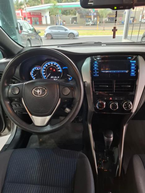 TOYOTA Yaris Hatch 1.3 16V 4P FLEX XL, Foto 10