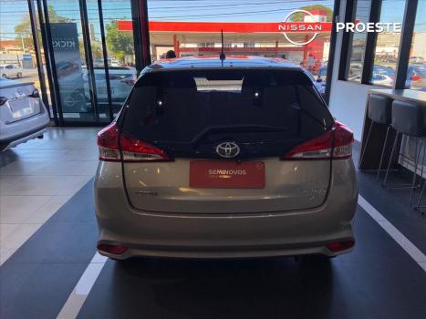 TOYOTA Yaris Hatch 1.3 16V 4P FLEX XL MULTIDRIVE AUTOMTICO CVT, Foto 5
