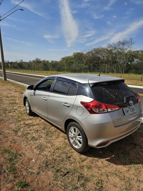 TOYOTA Yaris Hatch 1.3 16V 4P FLEX XL, Foto 6