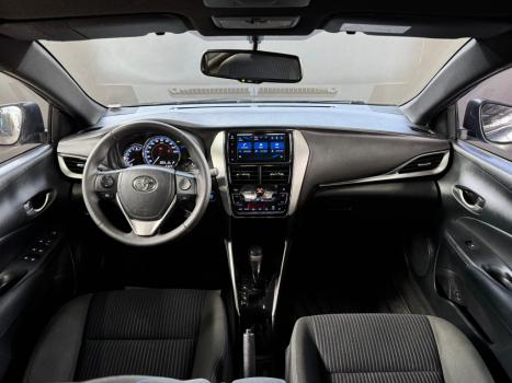 TOYOTA Yaris Hatch 1.3 16V 4P FLEX XL PLUS TECH MULTIDRIVE AUTOMTICO CVT, Foto 11