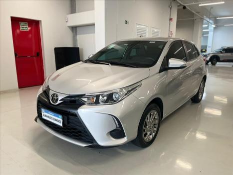 TOYOTA Yaris Hatch 1.5 16V 4P FLEX XS MULTIDRIVE AUTOMTICO CVT, Foto 1