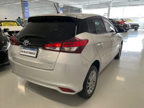 TOYOTA Yaris Hatch 1.5 16V 4P FLEX XS MULTIDRIVE AUTOMTICO CVT, Foto 6