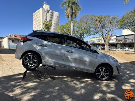 TOYOTA Yaris Hatch 1.5 16V 4P FLEX XLS MULTIDRIVE AUTOMTICO CVT, Foto 3