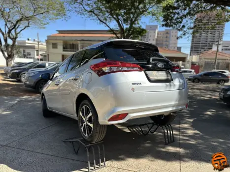 TOYOTA Yaris Hatch 1.5 16V 4P FLEX XLS MULTIDRIVE AUTOMTICO CVT, Foto 6