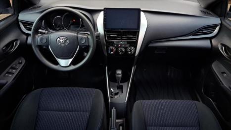 TOYOTA Yaris Hatch 1.3 16V 4P FLEX XL MULTIDRIVE AUTOMTICO CVT, Foto 8