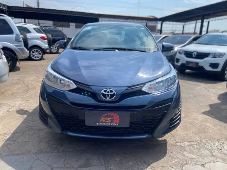TOYOTA Yaris Hatch 1.5 16V 4P FLEX XL PLUS CONNECT MULTIDRIVE AUTOMTICO CVT, Foto 2