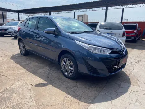 TOYOTA Yaris Hatch 1.5 16V 4P FLEX XL PLUS CONNECT MULTIDRIVE AUTOMTICO CVT, Foto 3