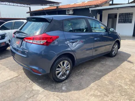 TOYOTA Yaris Hatch 1.5 16V 4P FLEX XL PLUS CONNECT MULTIDRIVE AUTOMTICO CVT, Foto 4
