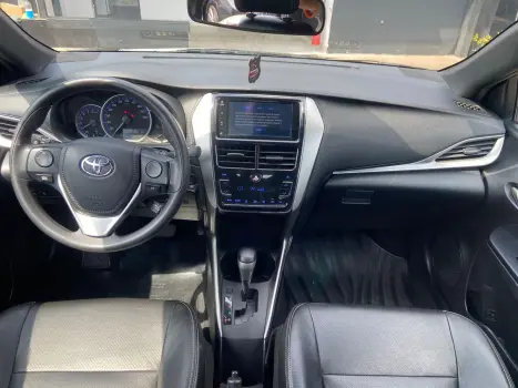 TOYOTA Yaris Hatch 1.5 16V 4P FLEX XL PLUS CONNECT MULTIDRIVE AUTOMTICO CVT, Foto 8