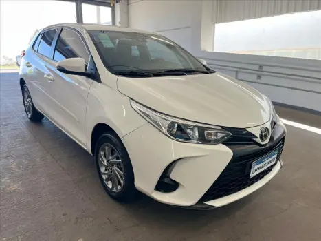 TOYOTA Yaris Hatch 1.5 16V 4P FLEX XS MULTIDRIVE AUTOMTICO CVT, Foto 3