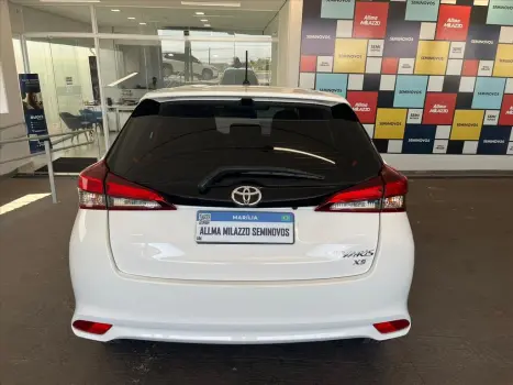 TOYOTA Yaris Hatch 1.5 16V 4P FLEX XS MULTIDRIVE AUTOMTICO CVT, Foto 5
