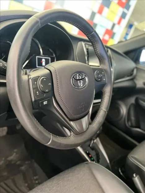 TOYOTA Yaris Hatch 1.5 16V 4P FLEX XS MULTIDRIVE AUTOMTICO CVT, Foto 10