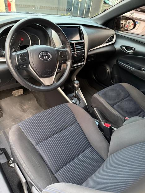 TOYOTA Yaris Hatch 1.5 16V 4P FLEX XL PLUS CONNECT MULTIDRIVE AUTOMTICO CVT, Foto 7