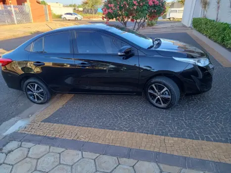 TOYOTA Yaris Sedan 1.5 16V 4P FLEX PLUS MULTIDRIVE AUTOMTICO CVT, Foto 1