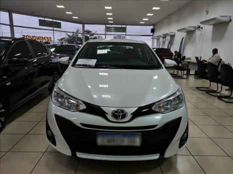 TOYOTA Yaris Sedan 1.5 16V 4P FLEX XL MULTIDRIVE AUTOMTICO CVT, Foto 2