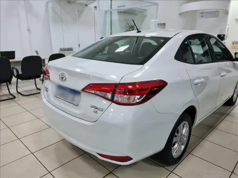 TOYOTA Yaris Sedan 1.5 16V 4P FLEX XL MULTIDRIVE AUTOMTICO CVT, Foto 12