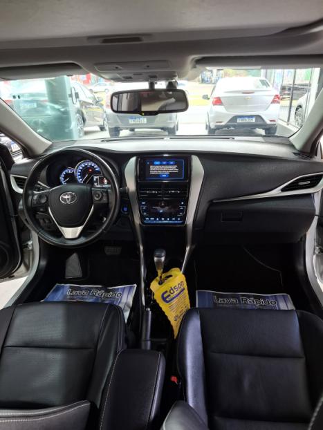 TOYOTA Yaris Sedan 1.5 16V 4P FLEX XLS CONNECT MULTIDRIVE AUTOMTICO CVT, Foto 11