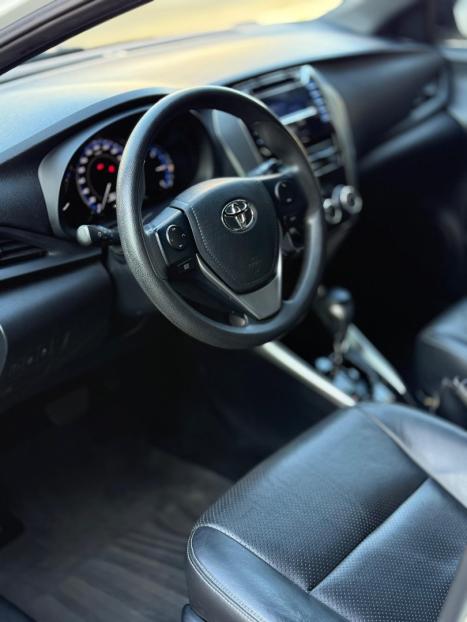 TOYOTA Yaris Sedan 1.3 16V 4P FLEX XL MULTIDRIVE AUTOMTICO CVT, Foto 9