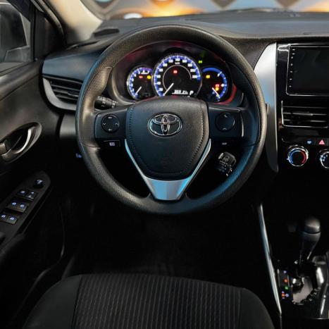 TOYOTA Yaris Sedan 1.5 16V 4P FLEX XL MULTIDRIVE AUTOMTICO CVT, Foto 9