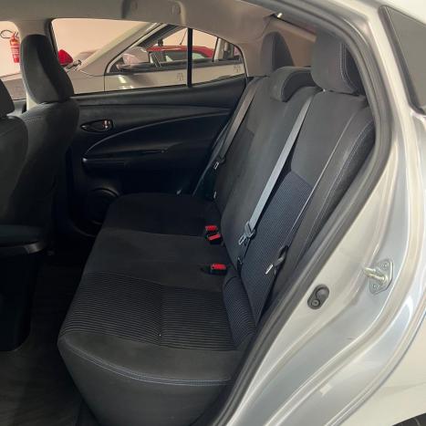 TOYOTA Yaris Sedan 1.3 16V 4P FLEX XL LIVE, Foto 4