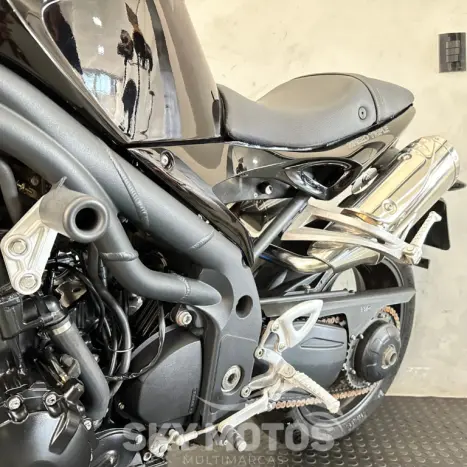 TRIUMPH Speed Triple 1050 , Foto 18