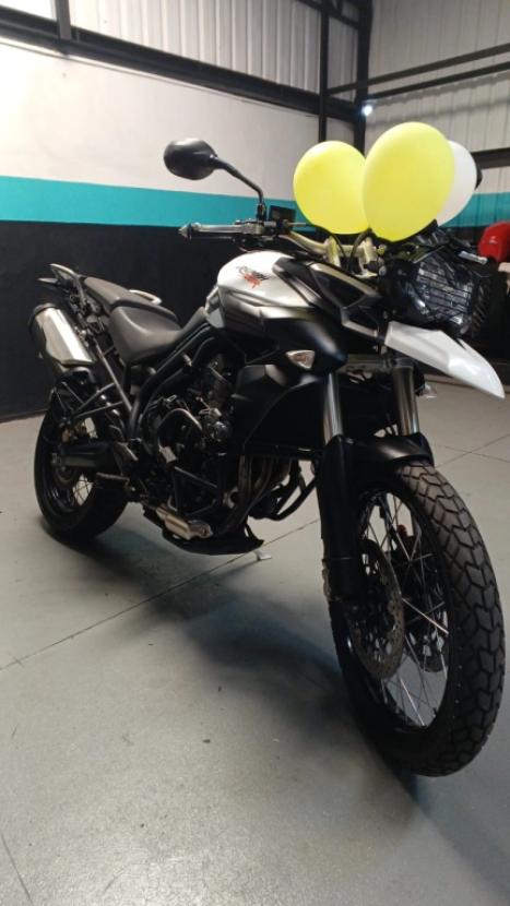 TRIUMPH Tiger 800 XC, Foto 1