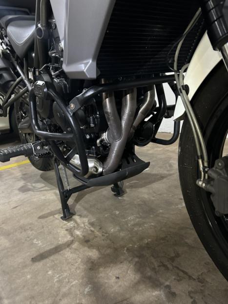 TRIUMPH Tiger 800 XRX, Foto 4