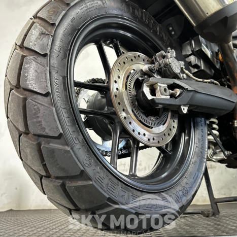 TRIUMPH Tiger 800 XR, Foto 11