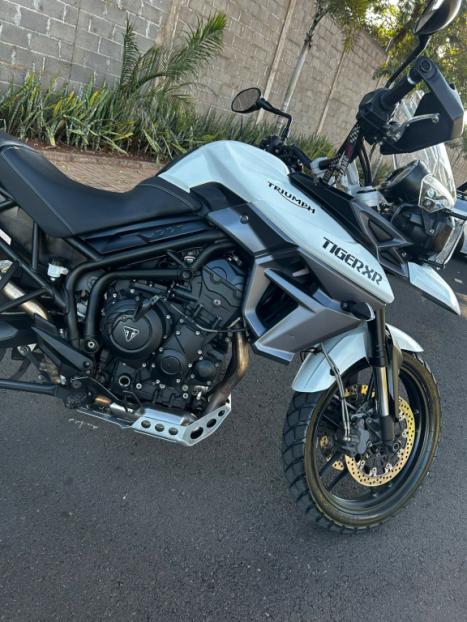 TRIUMPH Tiger 800 XR, Foto 7