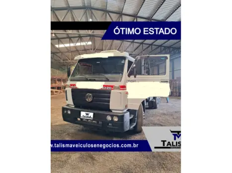 VOLKSWAGEN 23-210 , Foto 1