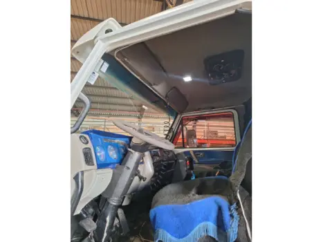 VOLKSWAGEN 23-210 , Foto 2