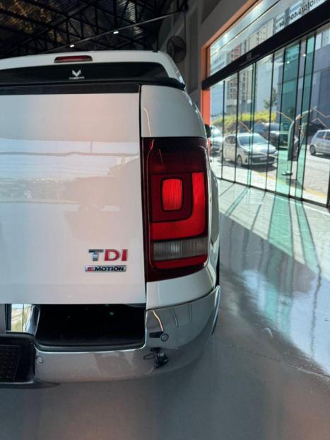 VOLKSWAGEN Amarok 2.0 16V 4X4 CABINE DUPLA  HIGHLINE TURBO INTERCOOLER, Foto 2