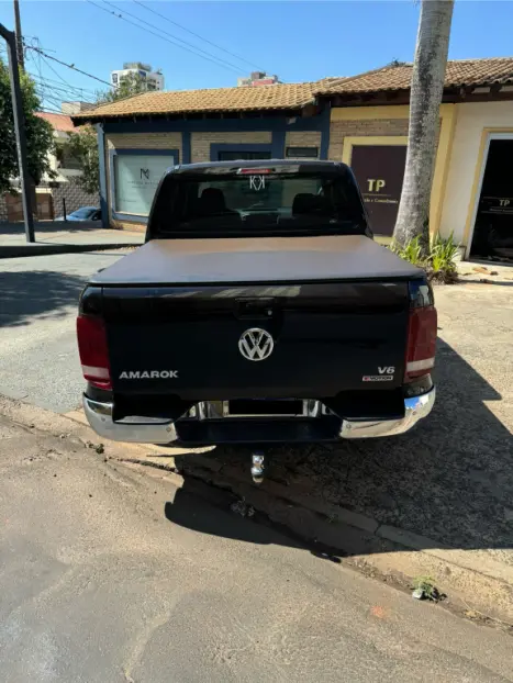 VOLKSWAGEN Amarok 3.0 V6 CABINE DUPLA HIGHLINE 4X4 TURBO INTERCOOLER AUTOMTICO, Foto 4