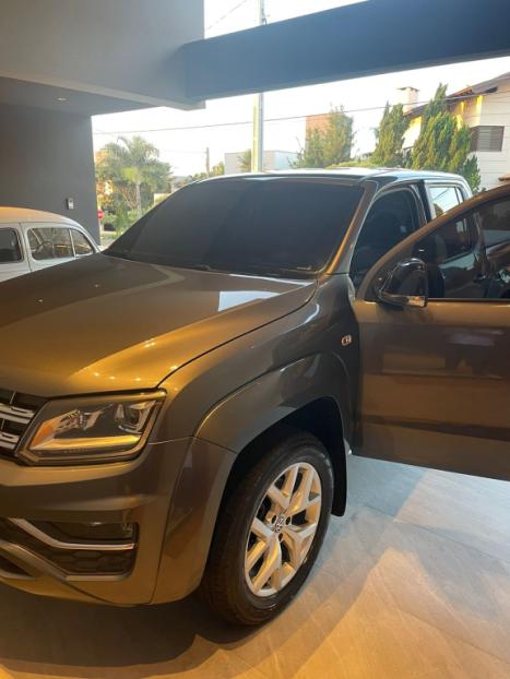 VOLKSWAGEN Amarok 3.0 V6 CABINE DUPLA HIGHLINE 4X4 TURBO INTERCOOLER AUTOMTICO, Foto 2