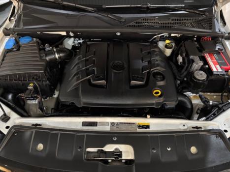 VOLKSWAGEN Amarok 3.0 V6 CABINE DUPLA HIGHLINE 4X4 TURBO INTERCOOLER AUTOMTICO, Foto 15