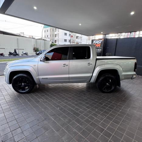 VOLKSWAGEN Amarok 3.0 V6 CABINE DUPLA HIGHLINE 4X4 TURBO INTERCOOLER AUTOMTICO, Foto 4