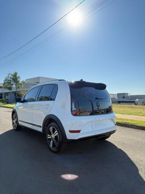 VOLKSWAGEN Cross UP 1.0 12V 4P TSI FLEX, Foto 3
