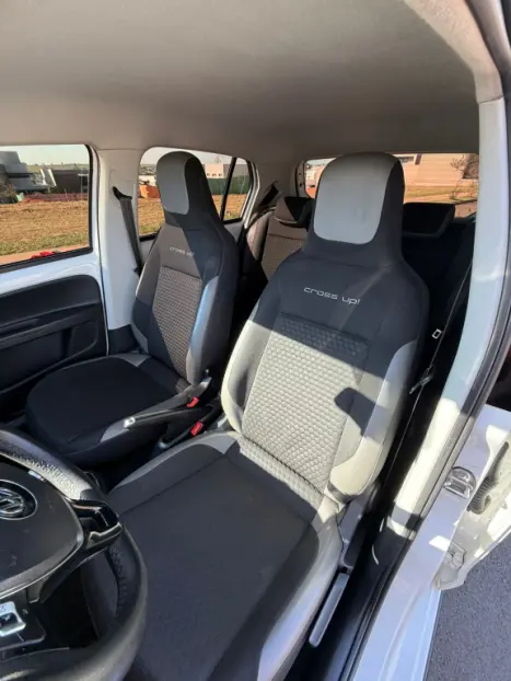 VOLKSWAGEN Cross UP 1.0 12V 4P TSI FLEX, Foto 4