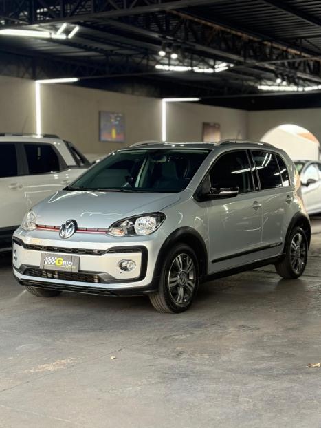 VOLKSWAGEN Cross UP 1.0 12V 4P TSI FLEX, Foto 2
