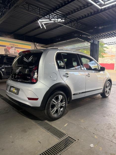 VOLKSWAGEN Cross UP 1.0 12V 4P TSI FLEX, Foto 17