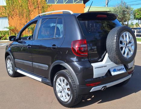 VOLKSWAGEN Crossfox 1.6 4P FLEX I-MOTION AUTOMATIZADO, Foto 4