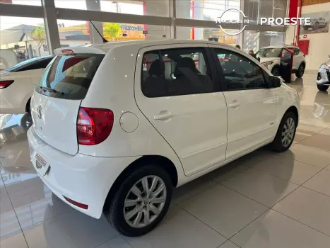 VOLKSWAGEN Fox 1.0 4P FLEX, Foto 4