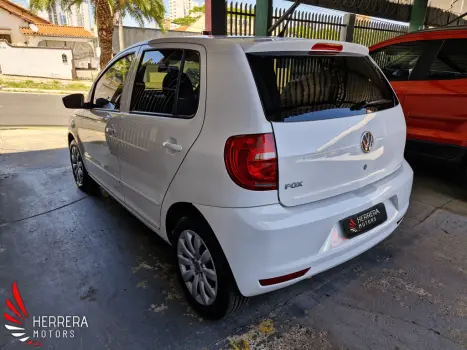 VOLKSWAGEN Fox 1.0 4P TRENDLINE FLEX, Foto 2