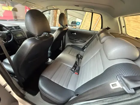 VOLKSWAGEN Fox 1.6 16V 4P FLEX MSI HIGHLINE I-MOTIO AUTOMATIZADO, Foto 7