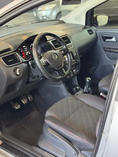 VOLKSWAGEN Fox 1.6 16V 4P MSI HIGHLINE FLEX, Foto 4