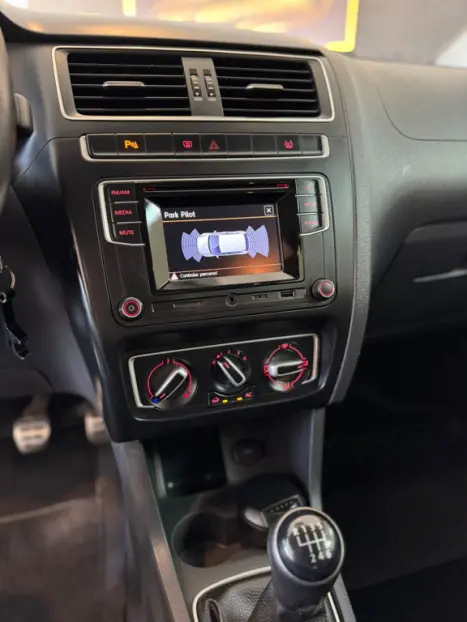 VOLKSWAGEN Fox 1.6 16V 4P MSI HIGHLINE FLEX, Foto 6