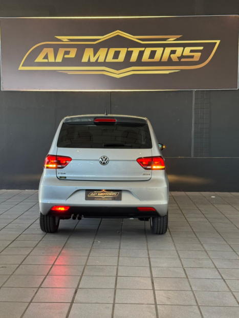 VOLKSWAGEN Fox 1.6 16V 4P MSI HIGHLINE FLEX, Foto 10